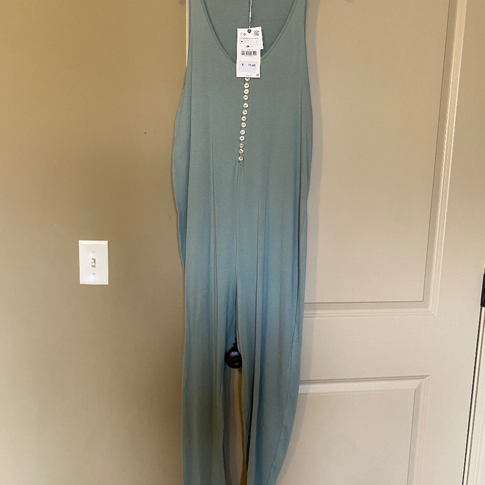 BRAND NEW COMFY ZARA JUMPSUIT